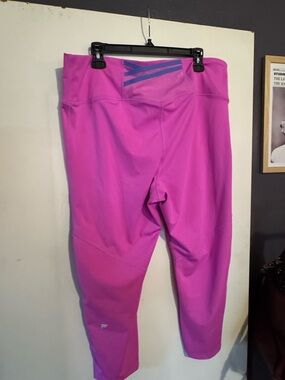 Fabletics High-Waist Leggings in Bright Pink - Powerboost